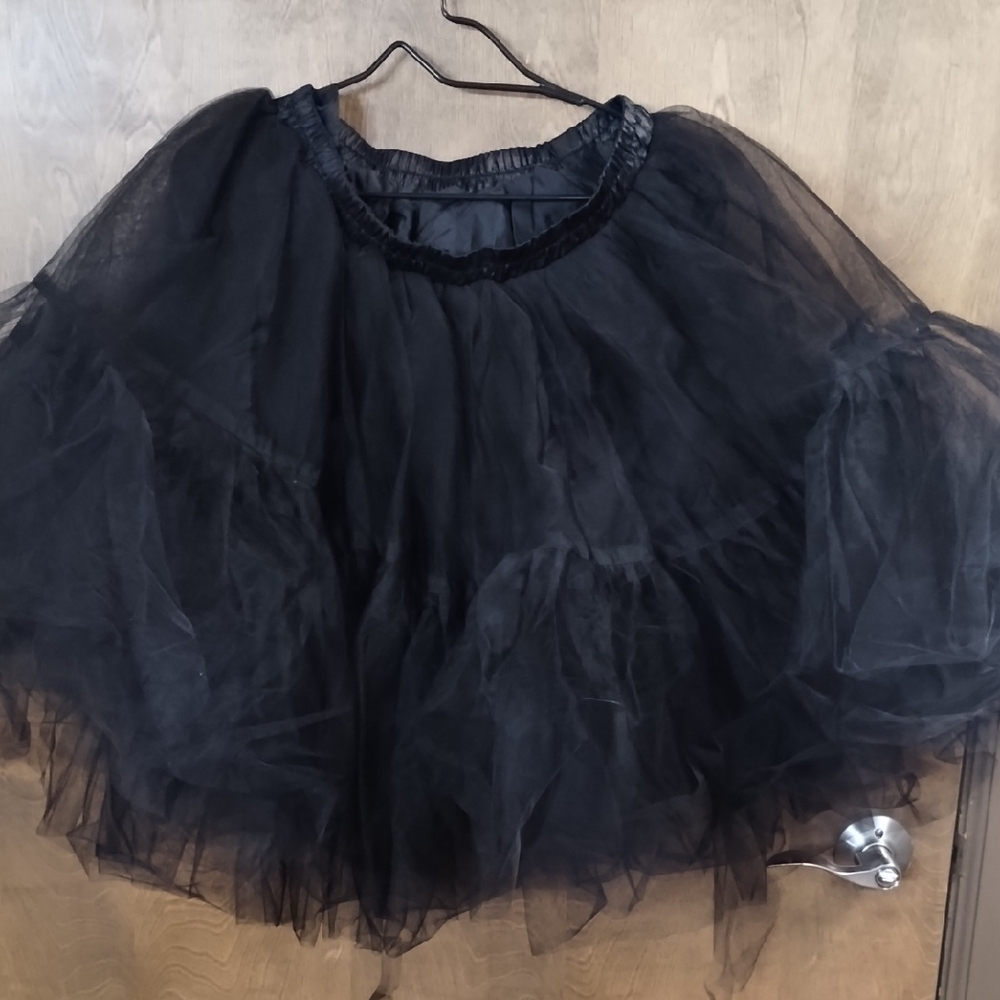 Elegant Black Tulle Mini Skirt